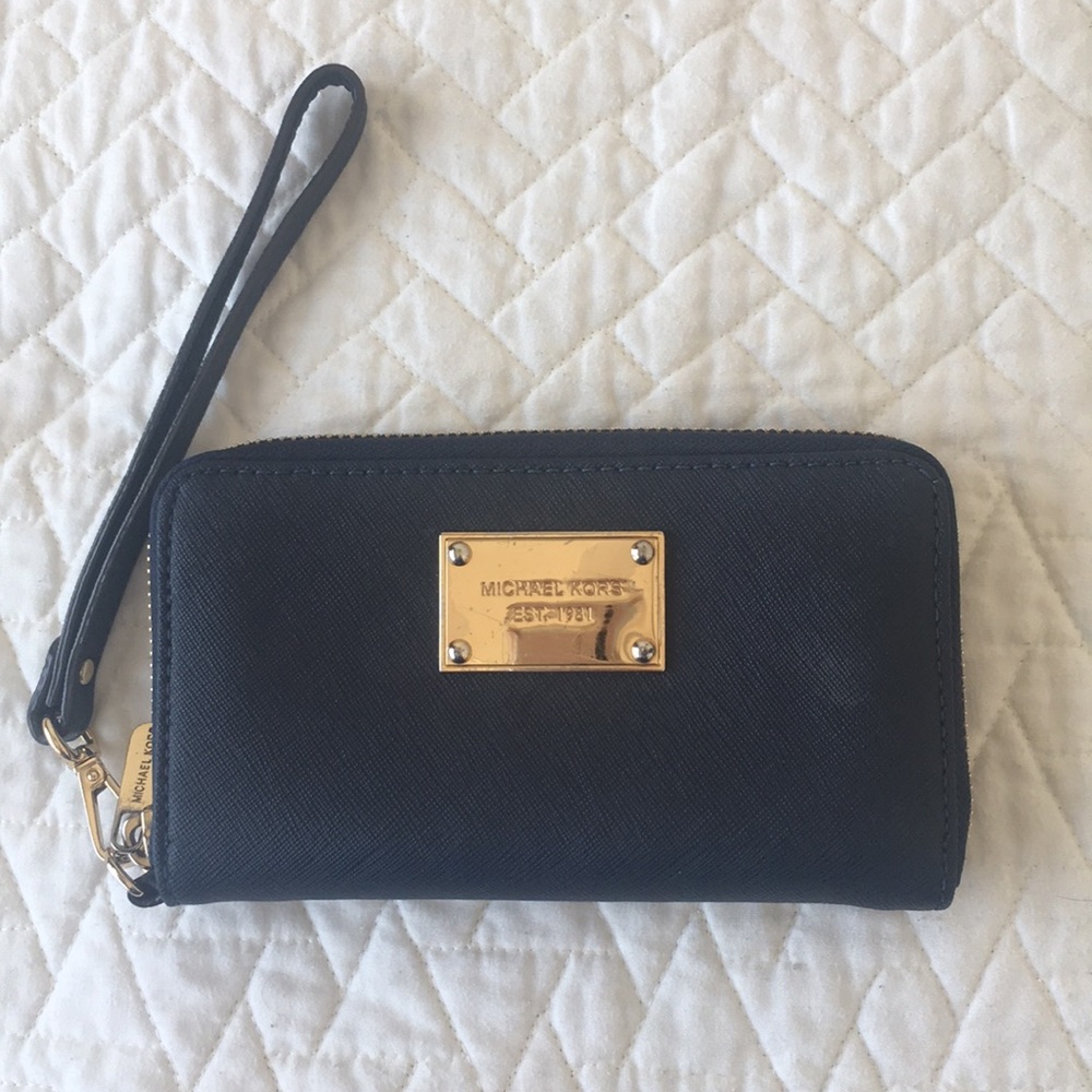Michael Kors Wristlet